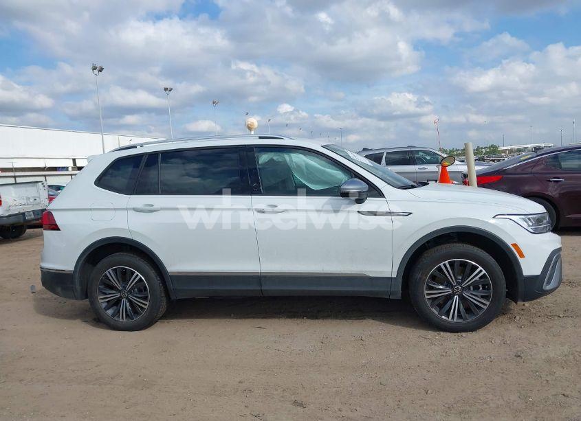 Photo 13 of 2024 Volkswagen Tiguan 2.0T WOLFSBURG EDITION (VIN 3VV5B7AX8RM233687)