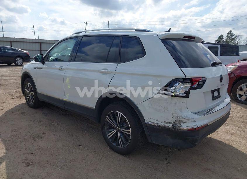 Photo 3 of 2024 Volkswagen Tiguan 2.0T WOLFSBURG EDITION (VIN 3VV5B7AX8RM233687)