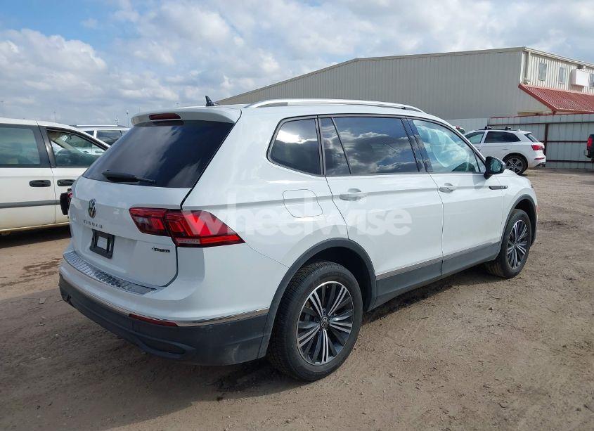 Photo 4 of 2024 Volkswagen Tiguan 2.0T WOLFSBURG EDITION (VIN 3VV5B7AX8RM233687)