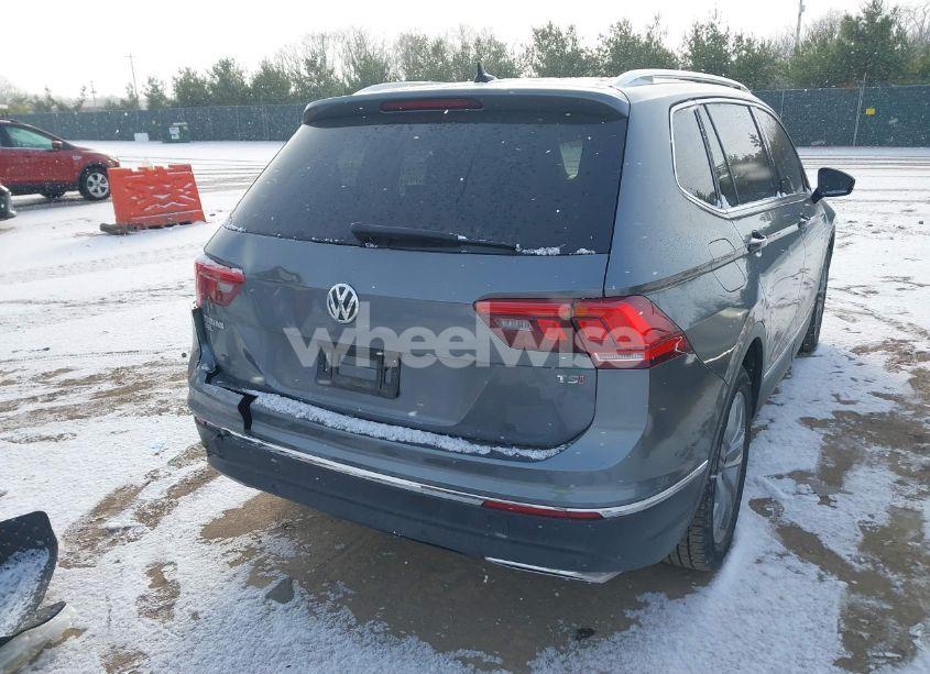 Photo 4 of 2018 Volkswagen Tiguan 2.0T SEL PREMIUM (VIN 3VV5B7AX9JM103745)