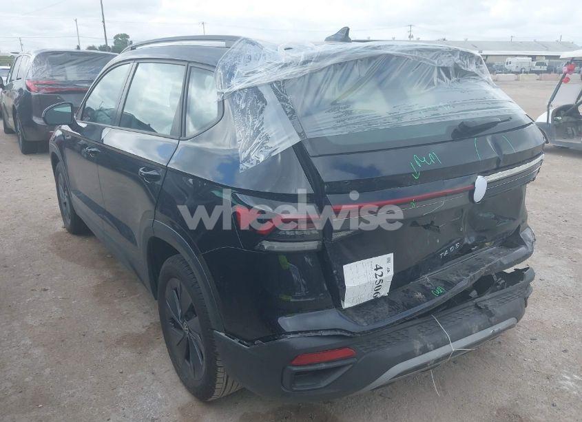 Photo 3 of 2025 Volkswagen Taos 1.5T S (VIN 3VV5C7B22SM032468)