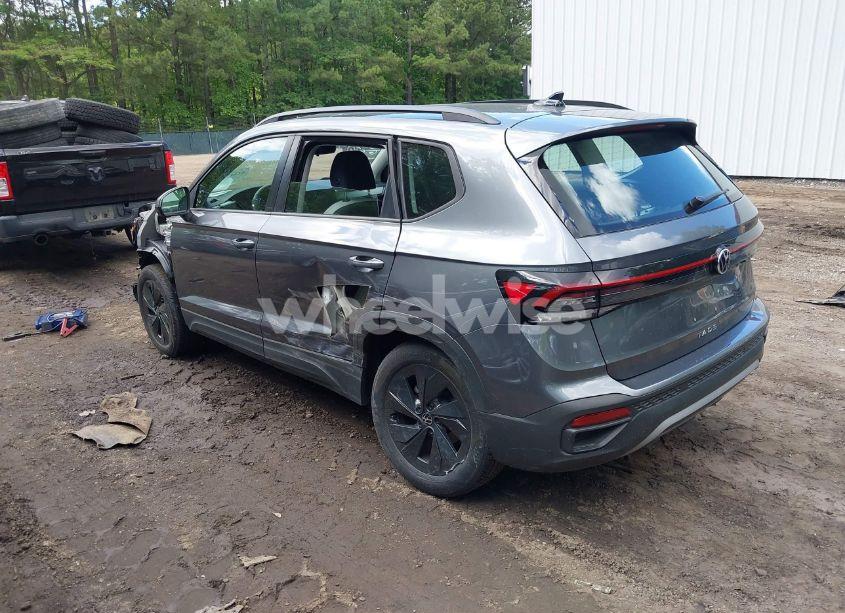 Photo 3 of 2025 Volkswagen Taos 1.5T S (VIN 3VV5C7B23SM012634)