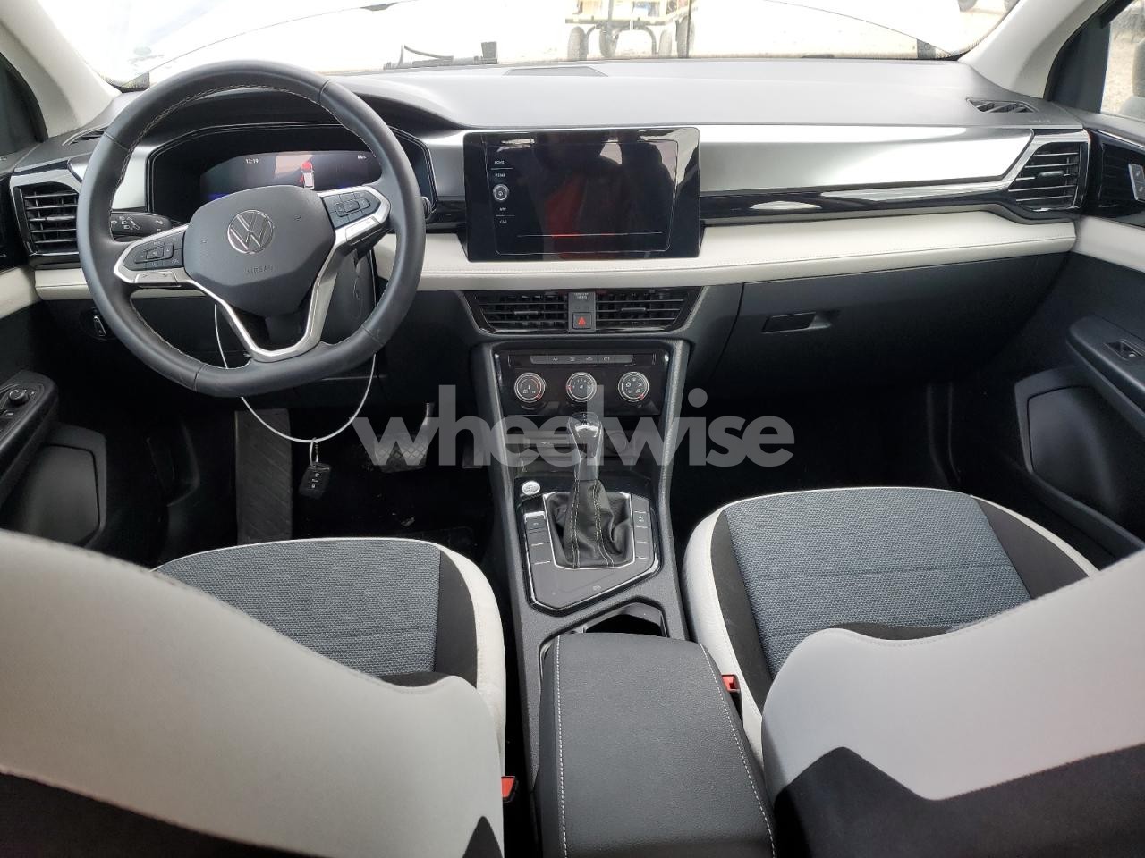 Photo 8 of 2025 VOLKSWAGEN TAOS S (VIN 3VV5C7B27SM006058)