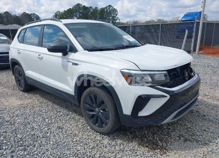 2024 Volkswagen Taos 1.5T S (VIN 3VV5X7B21RM011724) main photo