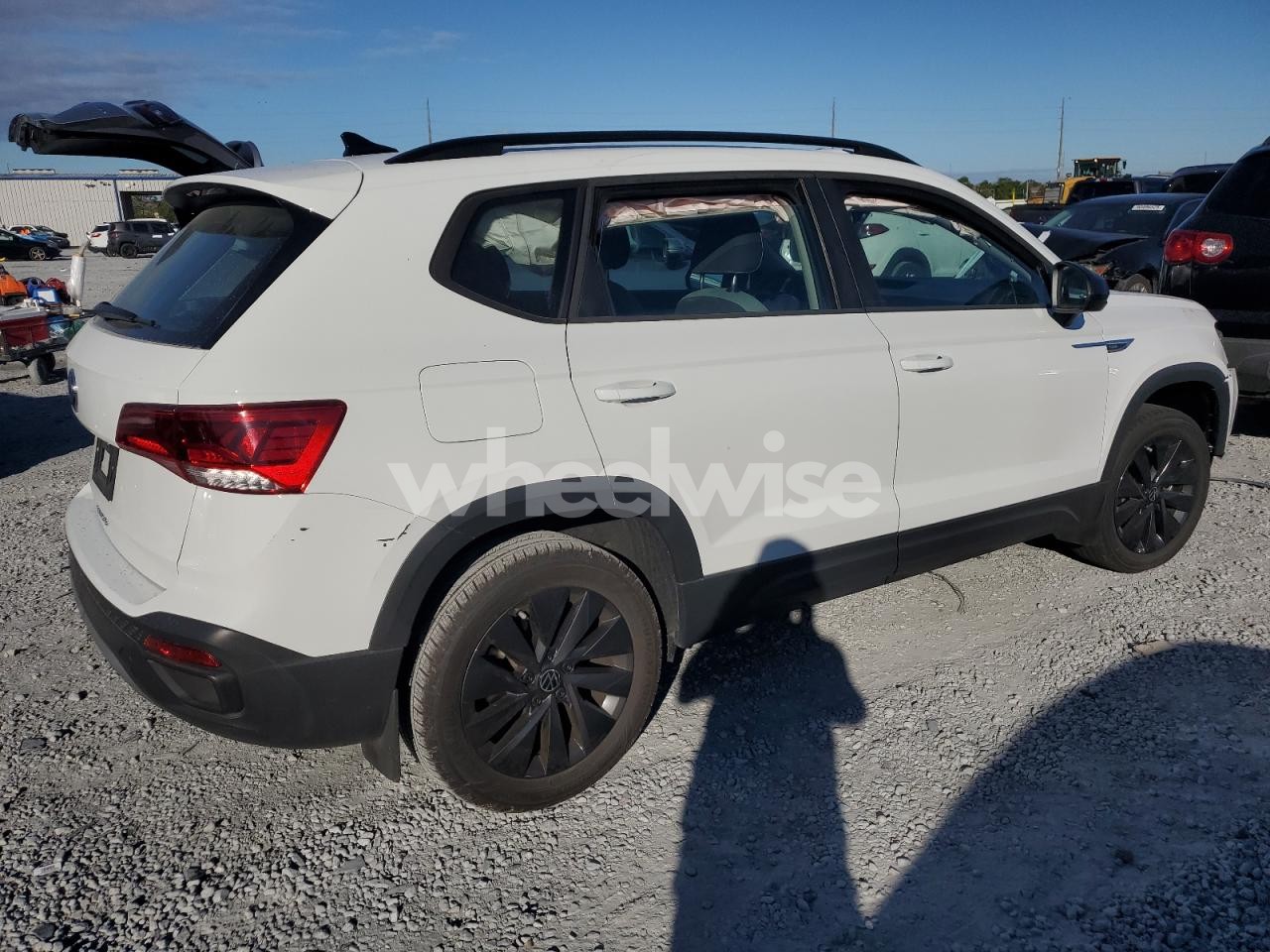 Photo 3 of 2024 VOLKSWAGEN TAOS S (VIN 3VV5X7B22RM084696)