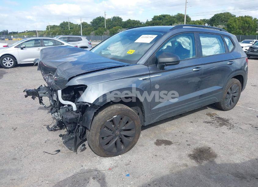 Photo 2 of 2024 Volkswagen Taos 1.5T S (VIN 3VV5X7B22RM104624)