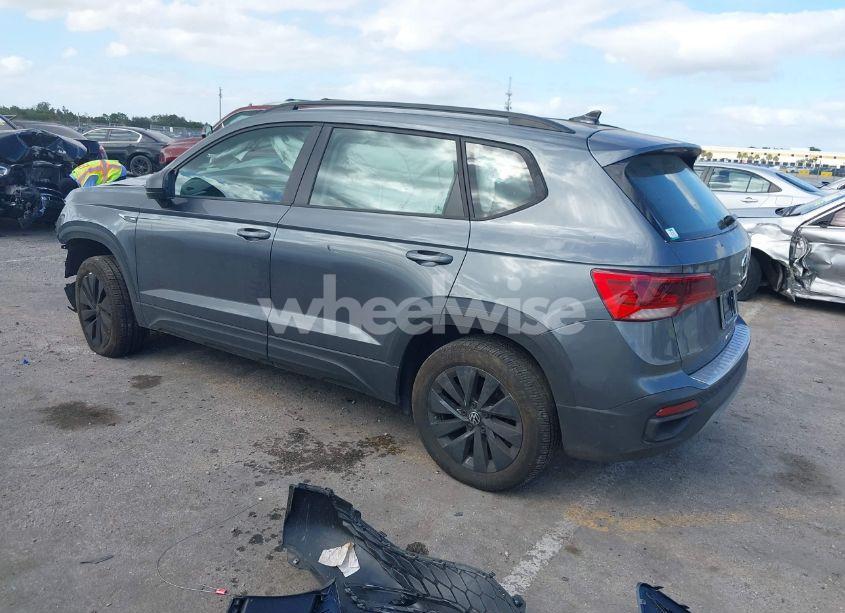 Photo 3 of 2024 Volkswagen Taos 1.5T S (VIN 3VV5X7B22RM104624)