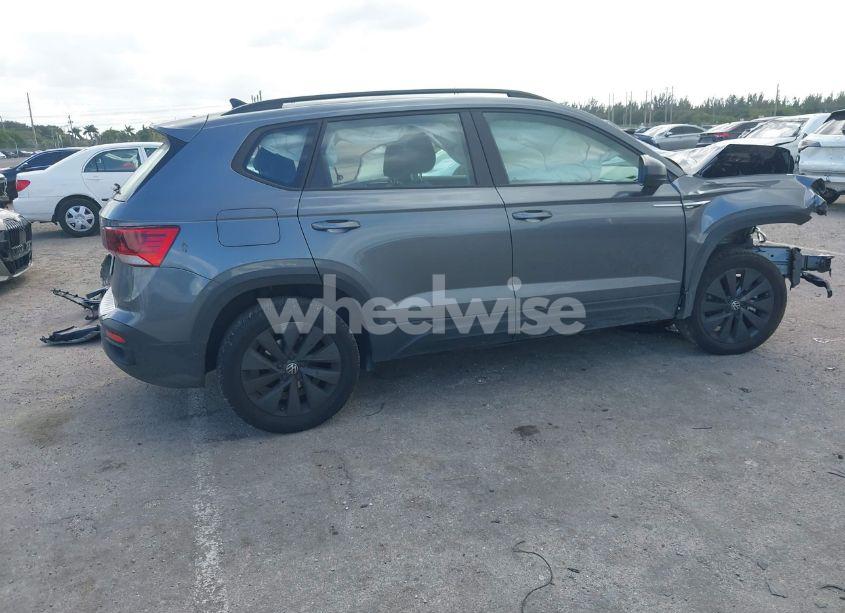 Photo 4 of 2024 Volkswagen Taos 1.5T S (VIN 3VV5X7B22RM104624)