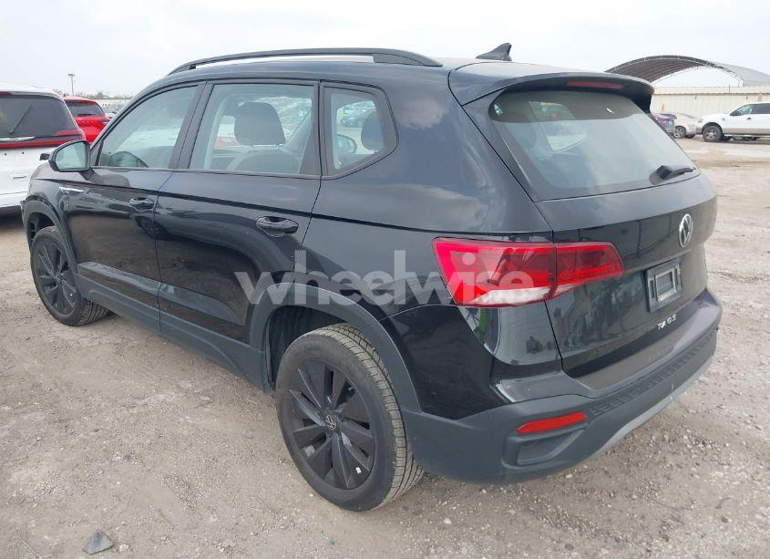 Photo 3 of 2024 Volkswagen Taos 1.5T S (VIN 3VV5X7B23RM001812)