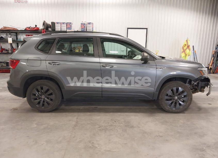 Photo 13 of 2024 Volkswagen Taos 1.5T S (VIN 3VV5X7B23RM002653)