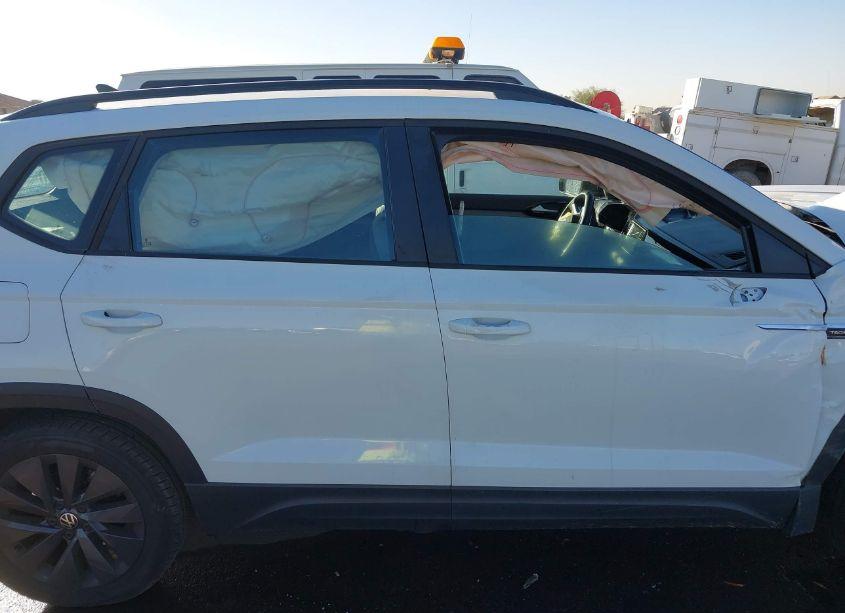 Photo 13 of 2024 Volkswagen Taos 1.5T S (VIN 3VV5X7B24RM032938)