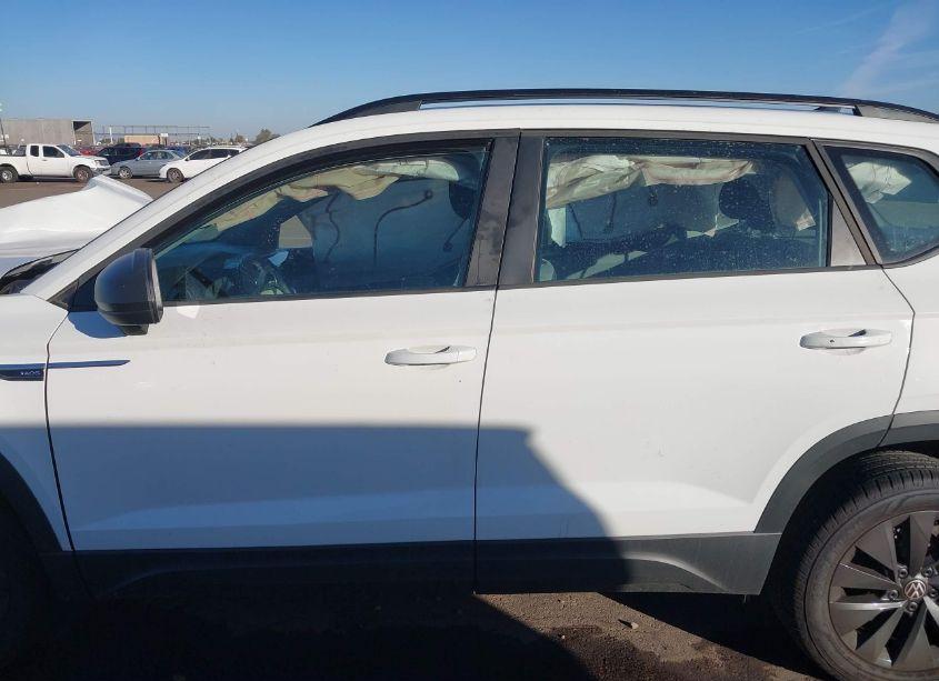 Photo 14 of 2024 Volkswagen Taos 1.5T S (VIN 3VV5X7B24RM032938)