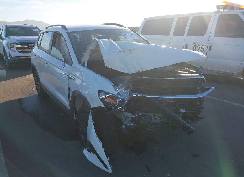 Photo 6 of 2024 Volkswagen Taos 1.5T S (VIN 3VV5X7B24RM032938)