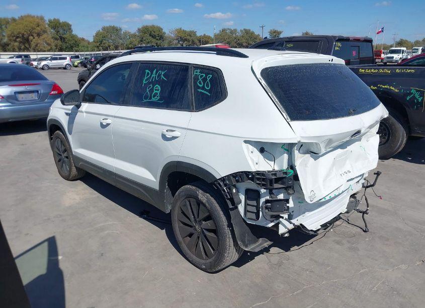 Photo 3 of 2024 Volkswagen Taos 1.5T S (VIN 3VV5X7B25RM047108)