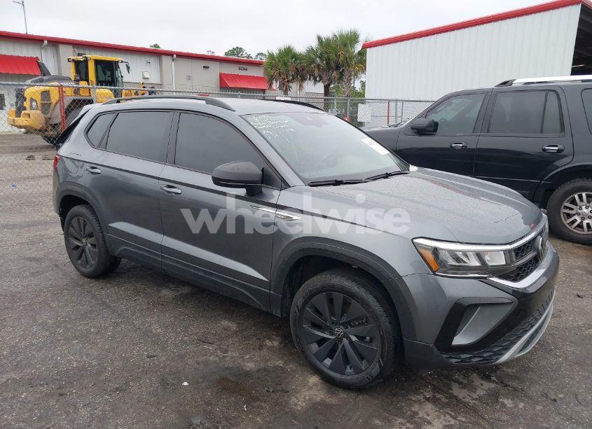 2024 Volkswagen Taos 1.5T S (VIN 3VV5X7B25RM104276) main photo