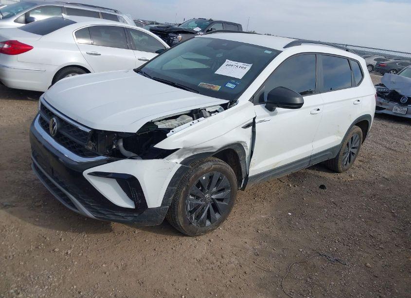 Photo 2 of 2024 Volkswagen Taos 1.5T S (VIN 3VV5X7B28RM044140)