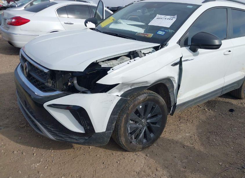 Photo 6 of 2024 Volkswagen Taos 1.5T S (VIN 3VV5X7B28RM044140)