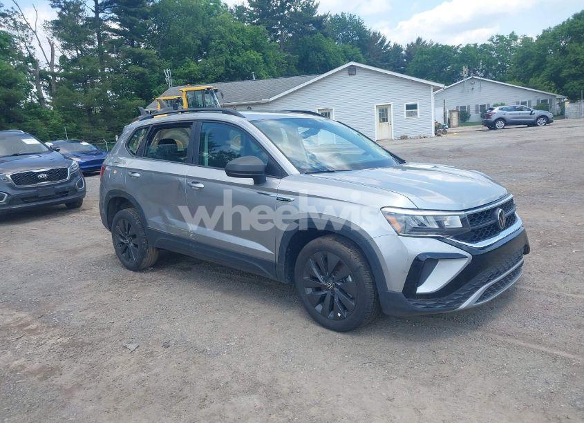 2024 Volkswagen Taos 1.5T S (VIN 3VV5X7B28RM054053) main photo