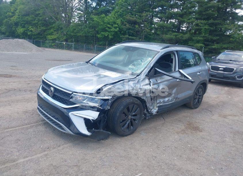 Photo 2 of 2024 Volkswagen Taos 1.5T S (VIN 3VV5X7B28RM054053)