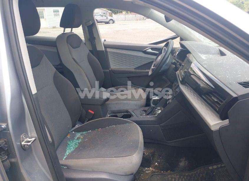 Photo 5 of 2024 Volkswagen Taos 1.5T S (VIN 3VV5X7B28RM054053)