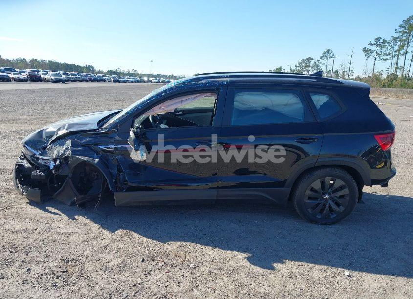 Photo 13 of 2024 Volkswagen Taos 1.5T S (VIN 3VV5X7B28RM054828)