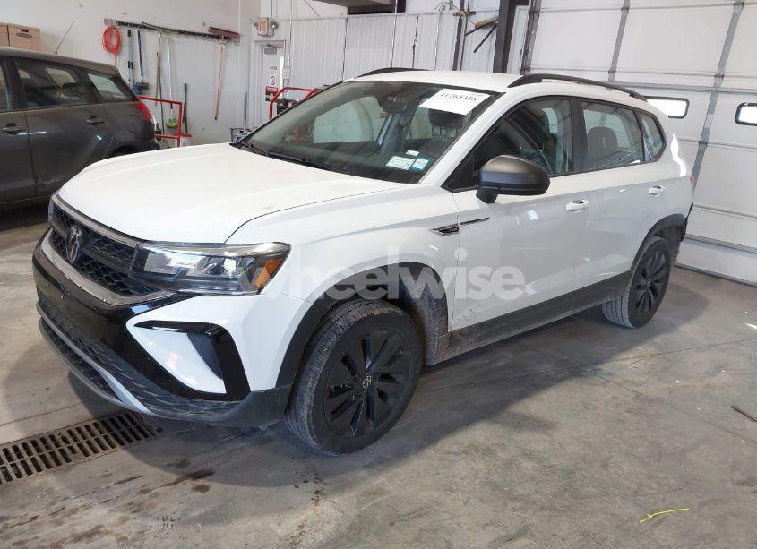 Photo 2 of 2024 Volkswagen Taos 1.5T S (VIN 3VV5X7B28RM075940)