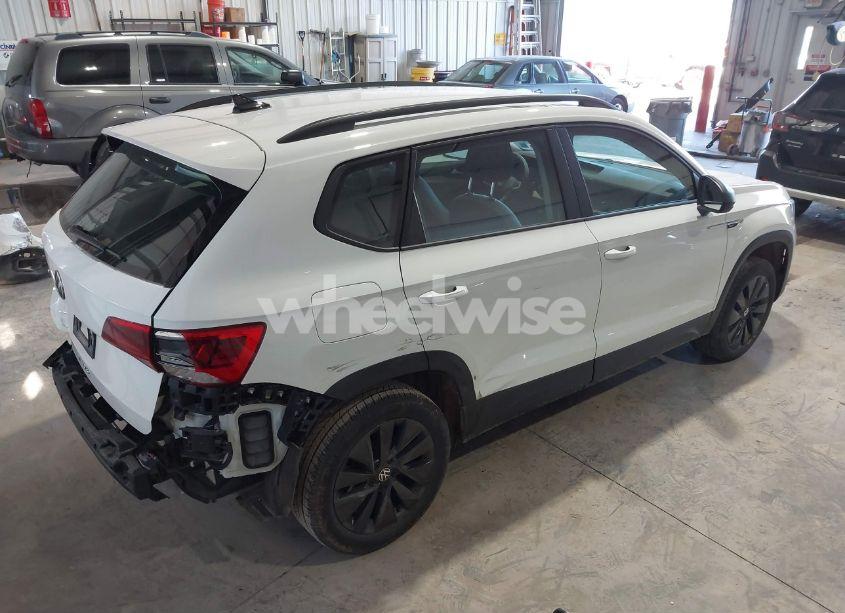 Photo 4 of 2024 Volkswagen Taos 1.5T S (VIN 3VV5X7B28RM075940)