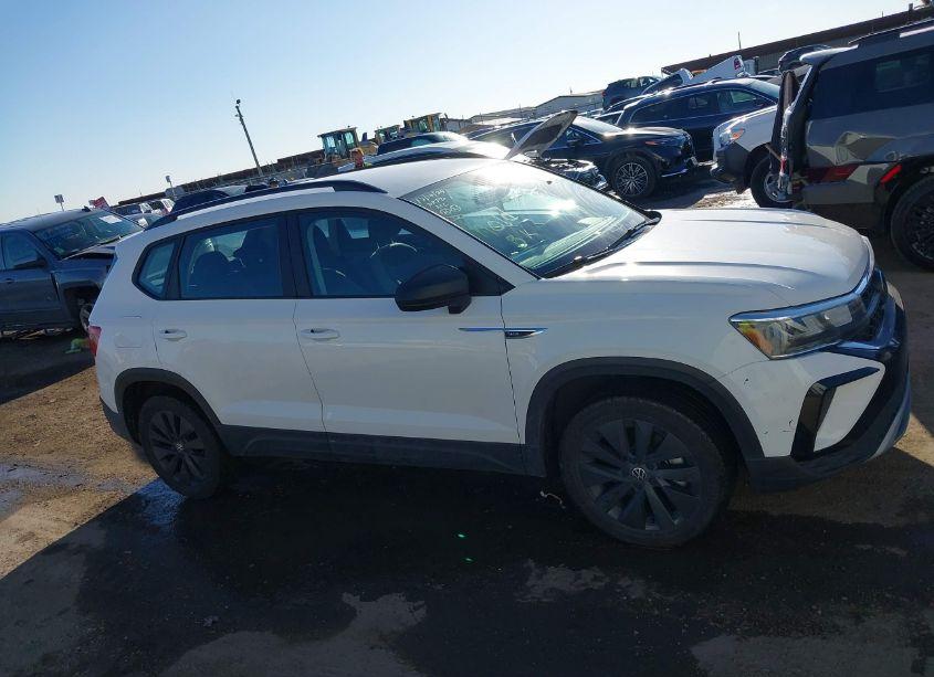 Photo 14 of 2024 Volkswagen Taos 1.5T S (VIN 3VV5X7B29RM024074)