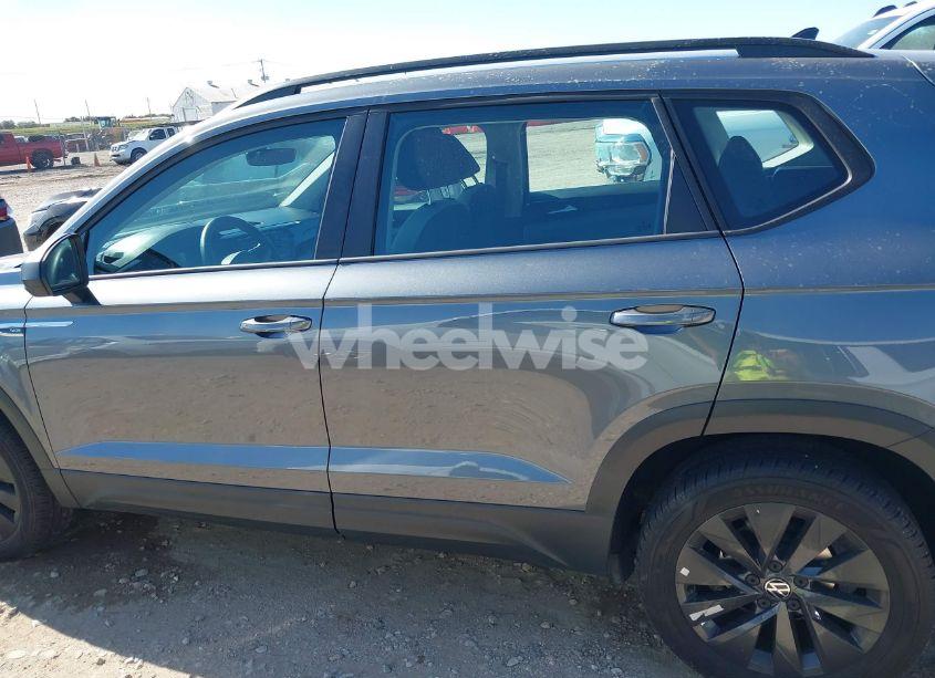 Photo 14 of 2024 Volkswagen Taos 1.5T S (VIN 3VV5X7B2XRM001614)