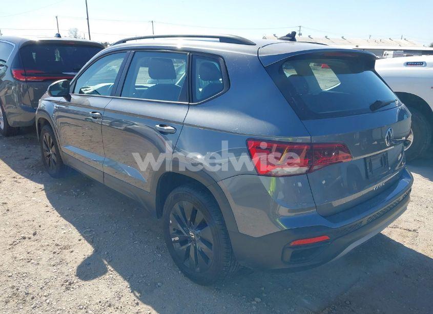 Photo 3 of 2024 Volkswagen Taos 1.5T S (VIN 3VV5X7B2XRM001614)