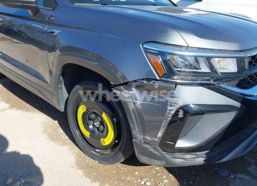 Photo 6 of 2024 Volkswagen Taos 1.5T S (VIN 3VV5X7B2XRM001614)