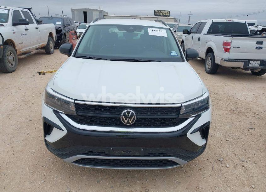 Photo 12 of 2024 Volkswagen Taos 1.5T S (VIN 3VV5X7B2XRM027730)