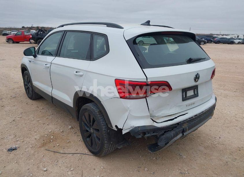 Photo 3 of 2024 Volkswagen Taos 1.5T S (VIN 3VV5X7B2XRM027730)