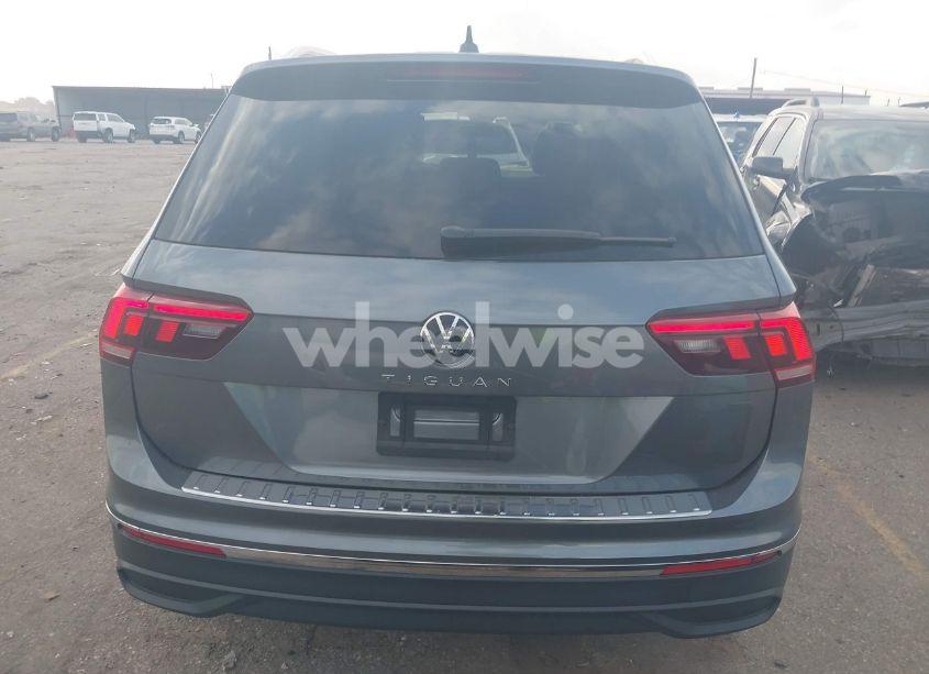 Photo 16 of 2024 Volkswagen Tiguan 2.0T WOLFSBURG EDITION (VIN 3VV6B7AX4RM234467)