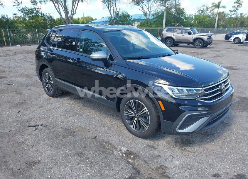 2024 Volkswagen Tiguan 2.0T WOLFSBURG EDITION (VIN 3VV6B7AX7RM213144) main photo