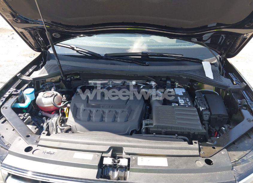 Photo 10 of 2024 Volkswagen Tiguan 2.0T WOLFSBURG EDITION (VIN 3VV6B7AX7RM213144)