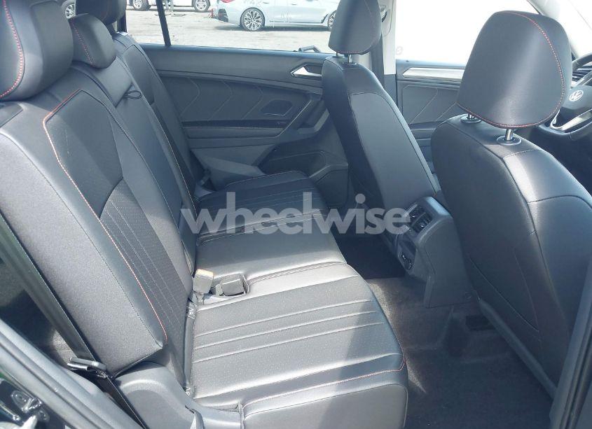 Photo 8 of 2024 Volkswagen Tiguan 2.0T WOLFSBURG EDITION (VIN 3VV6B7AX7RM213144)