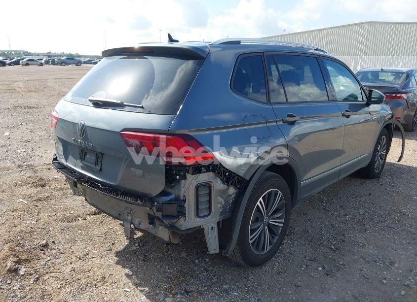 Photo 4 of 2024 Volkswagen Tiguan 2.0T WOLFSBURG EDITION (VIN 3VV6B7AX8RM224282)