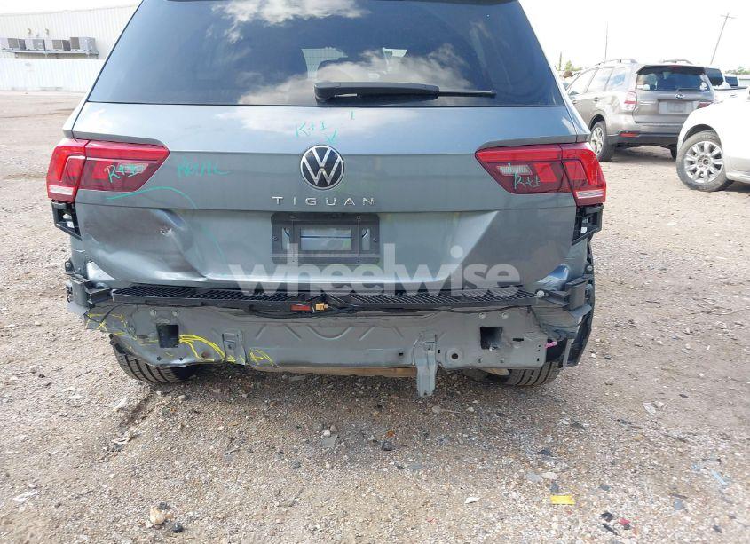 Photo 6 of 2024 Volkswagen Tiguan 2.0T WOLFSBURG EDITION (VIN 3VV6B7AX8RM224282)