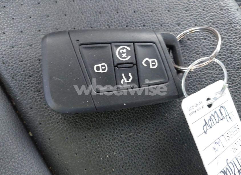 Photo 11 of 2022 Volkswagen Tiguan 2.0T SE R-LINE BLACK (VIN 3VV8B7AX0NM118489)