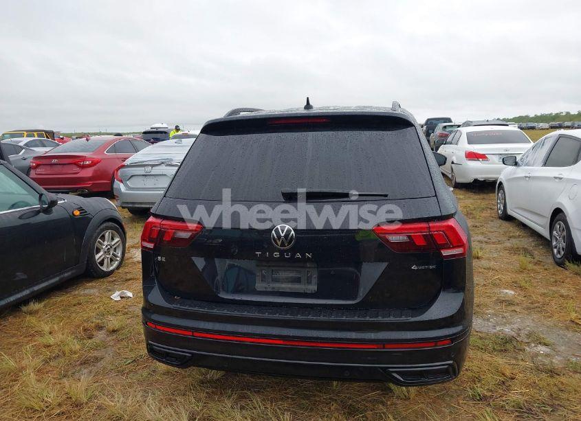 Photo 16 of 2023 Volkswagen Tiguan 2.0T SE R-LINE BLACK (VIN 3VV8B7AX0PM014491)