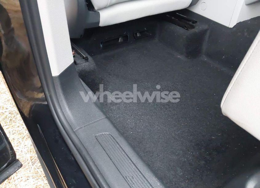 Photo 6 of 2023 Volkswagen Tiguan 2.0T SE R-LINE BLACK (VIN 3VV8B7AX0PM014491)