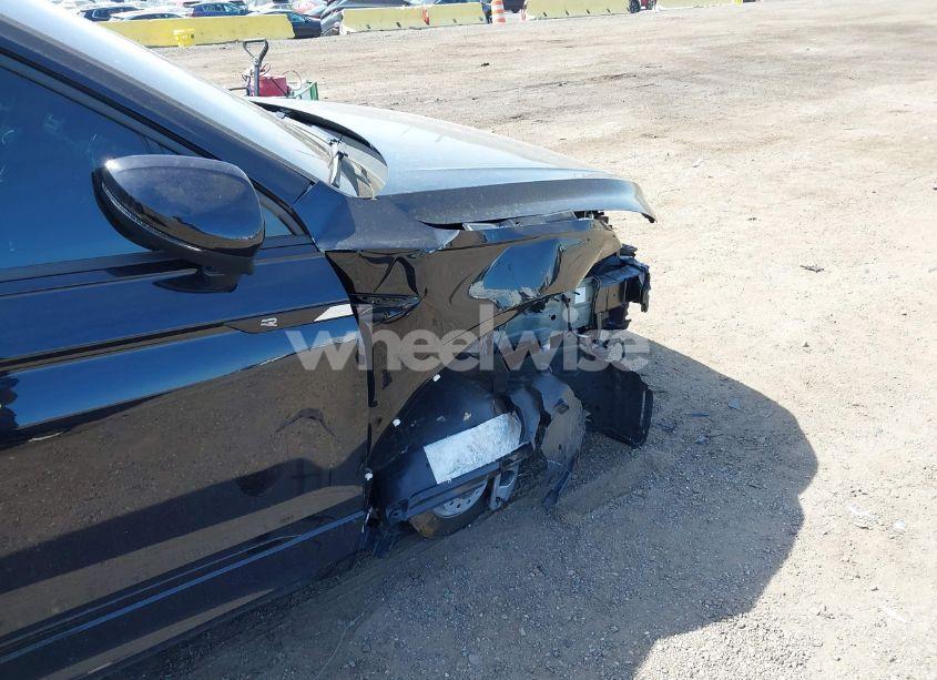 Photo 20 of 2024 Volkswagen Tiguan 2.0T SE R-LINE BLACK (VIN 3VV8B7AX0RM233518)