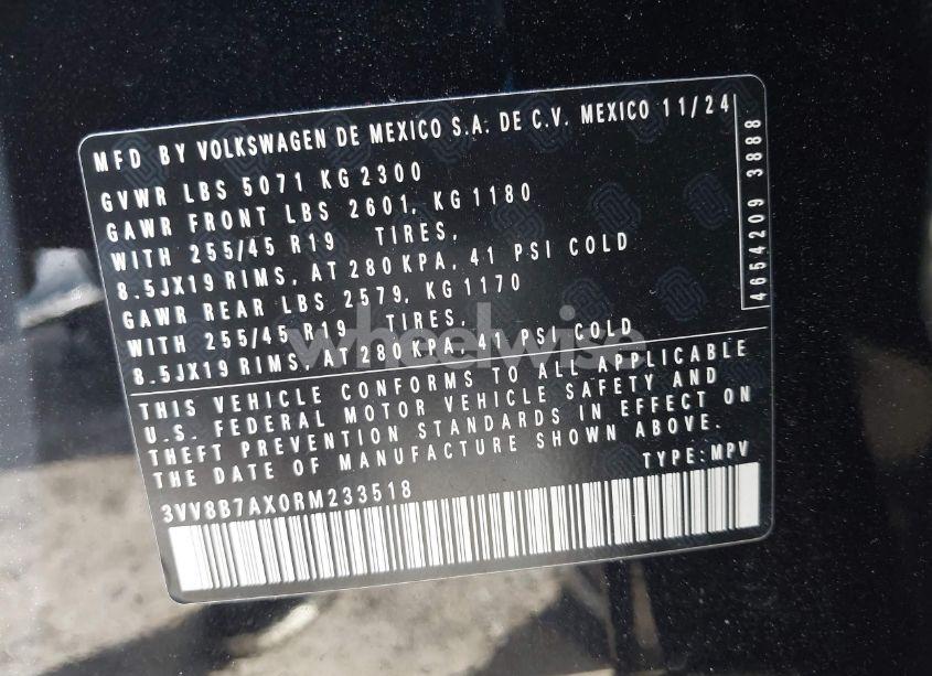 Photo 9 of 2024 Volkswagen Tiguan 2.0T SE R-LINE BLACK (VIN 3VV8B7AX0RM233518)