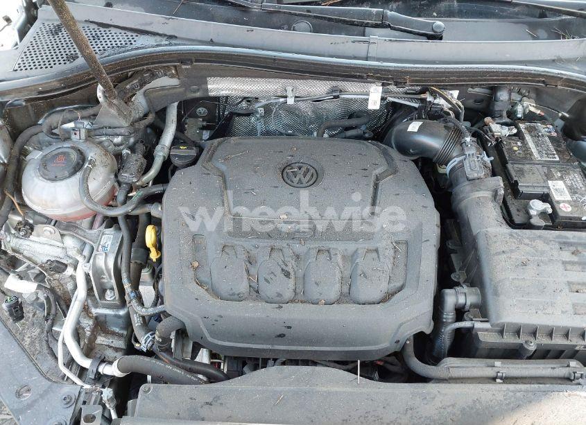 Photo 10 of 2023 Volkswagen Tiguan 2.0T SE R-LINE BLACK (VIN 3VV8B7AX1PM024091)