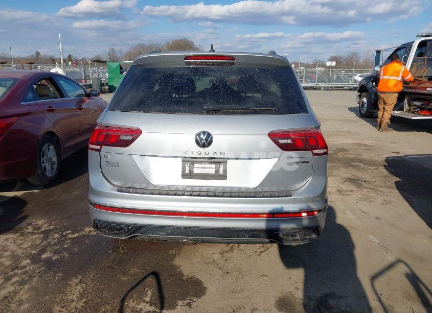 Photo 16 of 2023 Volkswagen Tiguan 2.0T SE R-LINE BLACK (VIN 3VV8B7AX1PM024091)
