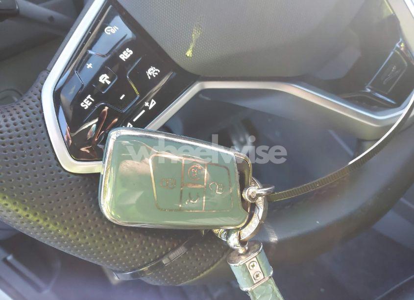 Photo 11 of 2024 Volkswagen Tiguan 2.0T SE R-LINE BLACK (VIN 3VV8B7AX1RM060317)