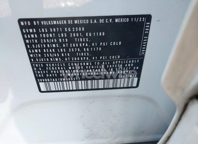 Photo 9 of 2024 Volkswagen Tiguan 2.0T SE R-LINE BLACK (VIN 3VV8B7AX1RM060317)