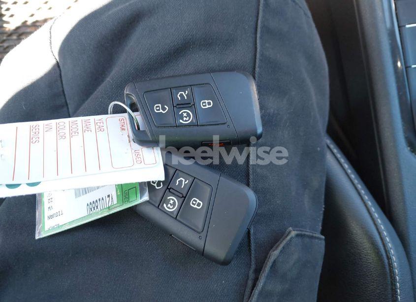 Photo 11 of 2022 Volkswagen Tiguan 2.0T SE R-LINE BLACK (VIN 3VV8B7AX2NM018880)