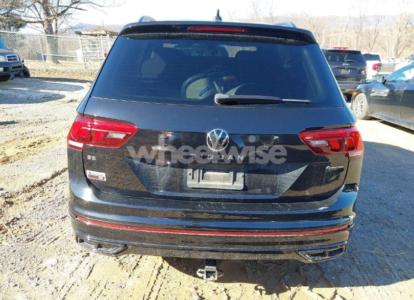 Photo 16 of 2022 Volkswagen Tiguan 2.0T SE R-LINE BLACK (VIN 3VV8B7AX2NM018880)